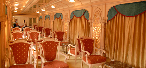 Golden Chariot Train Lounge